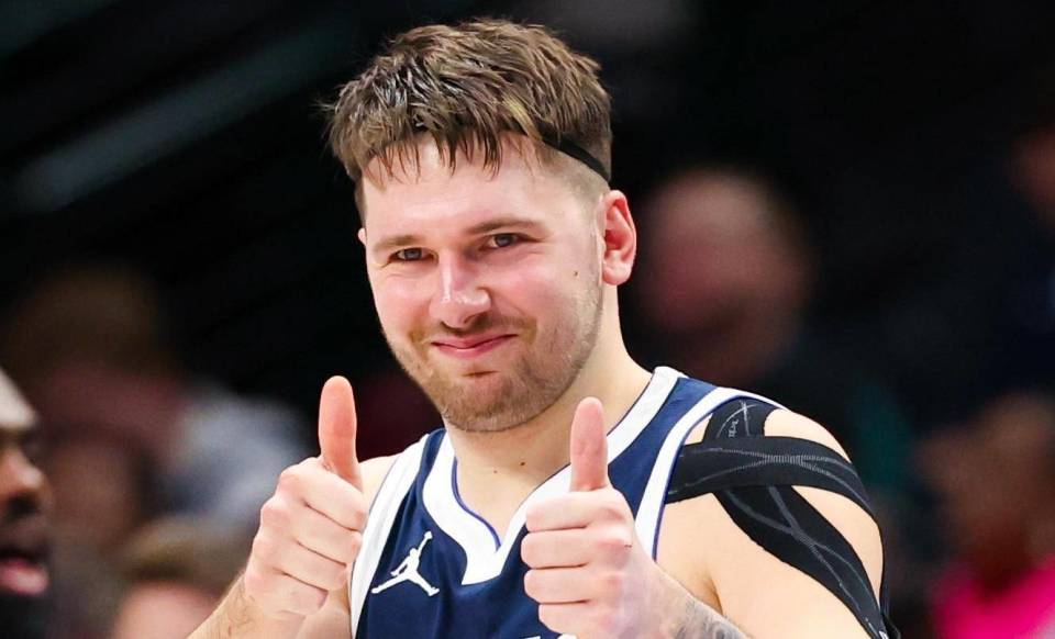 爱游戏-东契奇在美国队比赛中刷新纪录，出色防守引发热议！的简单介绍